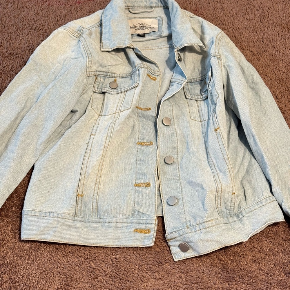 Light Wash Denim Jacket – Size S